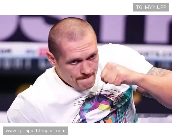 乌西克脚步变化让靶手连连后撤