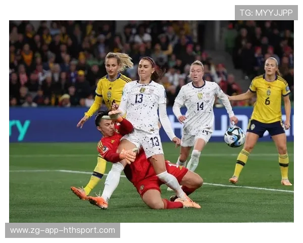 荷兰女足点球大战逆袭，法国告别四强，荷兰女足对阵